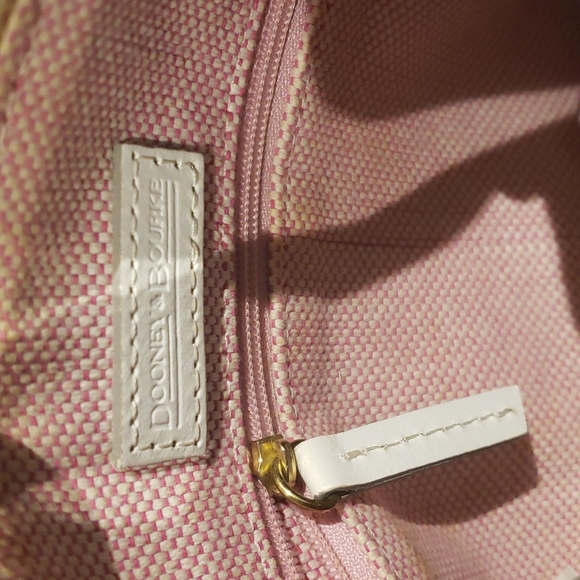 ❣️💫MARK DOWN💫❣️Dooney & Bourke Bag - Picture 8 of 10